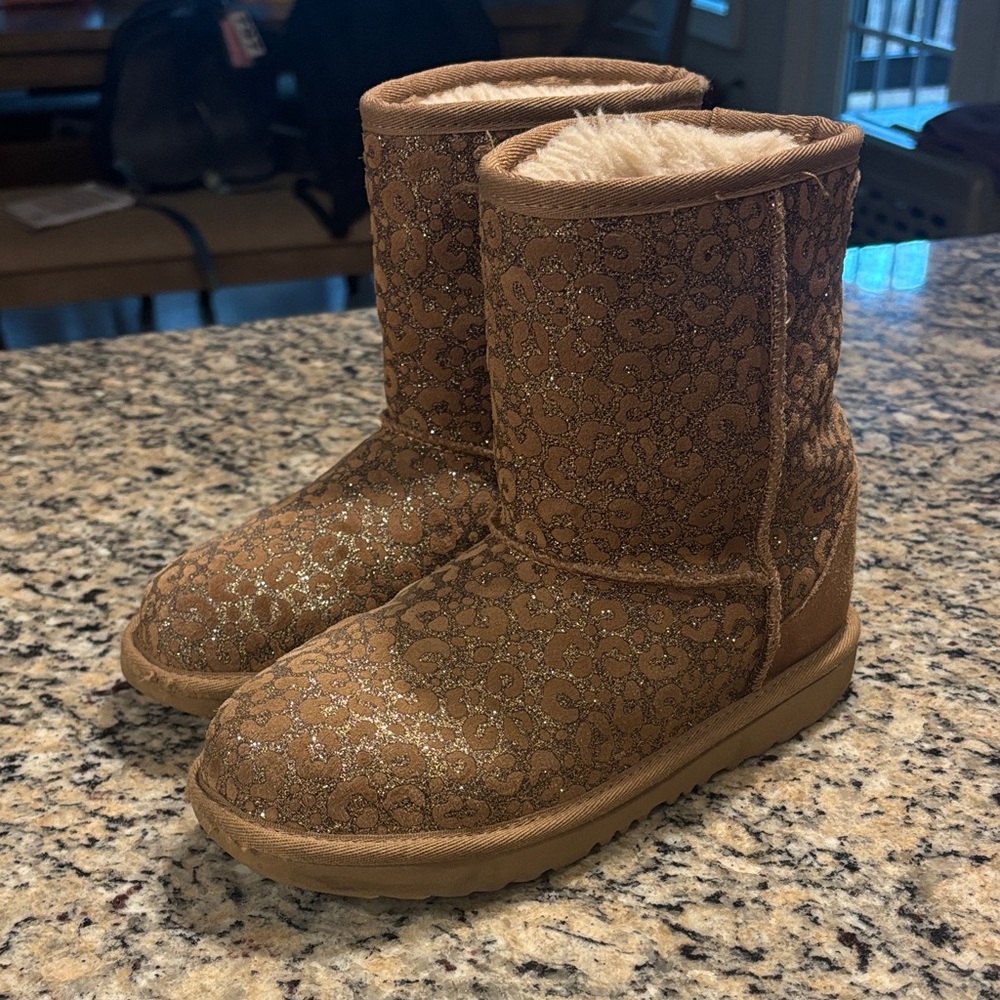 UGG Big Girls 4 gold and brown leopard cozy boots